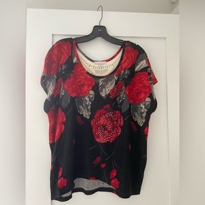 Embellished & embroidered oversized short sleeve sweater - size M